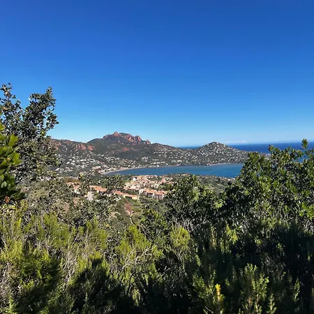 Holiday home Traumhafte Mit Einzigartigen Meerblick