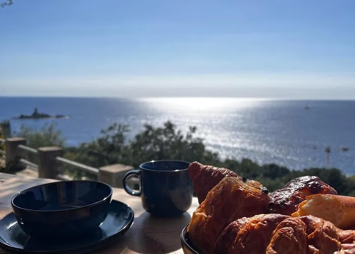 Traumhafte Mit Einzigartigen Meerblick Nyaraló